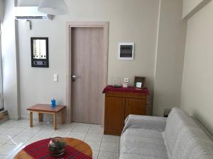 Posezení v ubytování Sergios Apartment