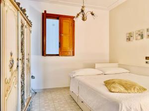 Ένα ή περισσότερα κρεβάτια σε δωμάτιο στο Campinola Holiday Home PRIVATE POOL +32 φωτογραφίες