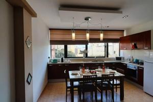 Kuchyň nebo kuchyňský kout v ubytování Joecen Apartment