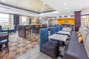 A restaurant or other place to eat at La Quinta by Wyndham Gonzales TX