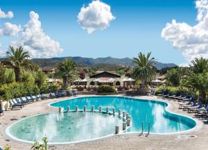 Bazén v ubytování Resort & SPA Le Dune nebo v jeho okolí