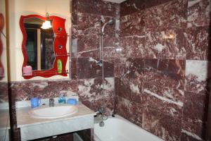 A bathroom at Appartement Mirador De Majorelle