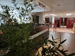 Lobby alebo recepcia v ubytovaní HOTEL SVRATKA