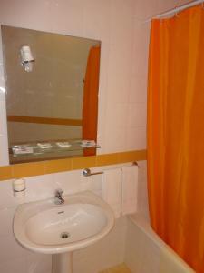 Koupelna v ubytování Hotel Bonjardim