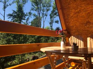 Balkón nebo terasa v ubytování Dren Chalet Lux - Banjska stena