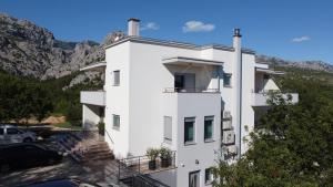 Nespecifikovaný výhled na hory nebo výhled na hory při pohledu z apartmánu