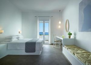 Gallery image of Santa Maria Luxury Suites & Spa in Adamas