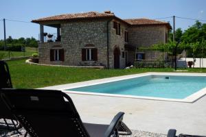 Fotografie z fotogalerie ubytování Stone house Katarina v destinaci Nedeščina