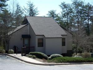 Budova, kde se vila nachází