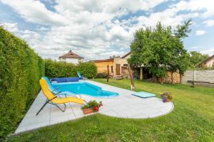Der Swimmingpool an oder in der Nähe von VS apartmán