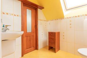 Ein Badezimmer in der Unterkunft VS apartmán