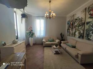 Część wypoczynkowa w obiekcie Villa Blanco's