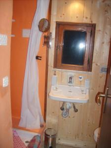 Gallery image of Ammaresiamo LTB in Cefalù