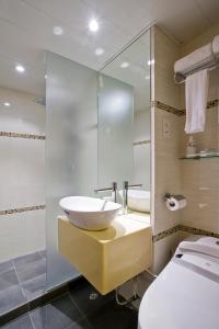 Ein Badezimmer in der Unterkunft Mingle With The Star