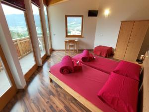 Foto dalla galleria di Agritur Fiore a Fondo Altre 120 foto