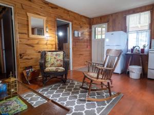 Tracadie Cottages的休息区