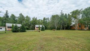 Tracadie Cottages外面的花园
