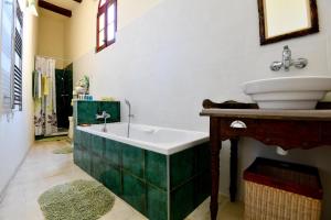 Baðherbergi á Charming B&B Dar Ta Zeppi