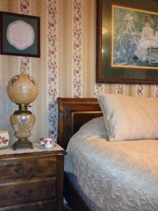 A Seafaring Maiden Bed and Breakfast