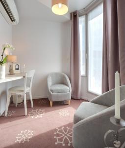Posezení v ubytování Hôtel Ours Blanc - Wilson