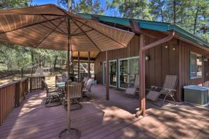 Gallery image of Rustic-Chic Prescott Cabin with Deck in Wooded Area! in Prescott