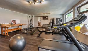 Fitness centrum a/nebo fitness zařízení v ubytování Ruhpoldinger Hof - Hotel & Wellness