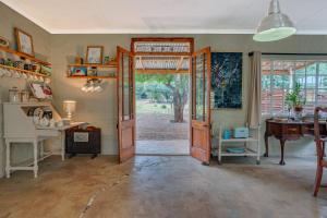 Galería fotográfica de THE LAZY LAPA en Magaliesburg