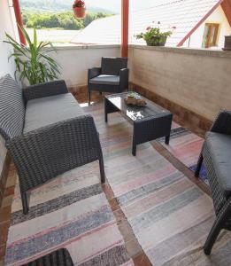 Ein Sitzbereich in der Unterkunft Apartman Lucija & Luka