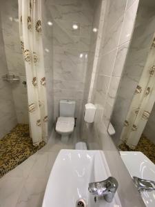 Ванная комната в Art хостел-готель "Адреналін"