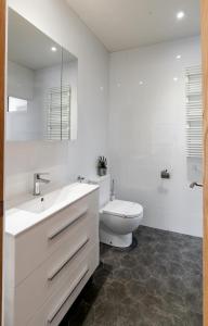 Kúpeľňa v ubytovaní Maka beach apartment v
