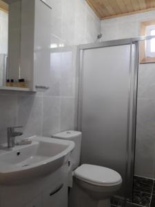 Gallery image of Bungalow Halil in Cıralı +56 photos