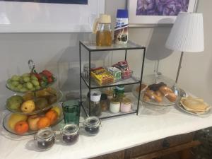 the country house内部或周边提供的食物