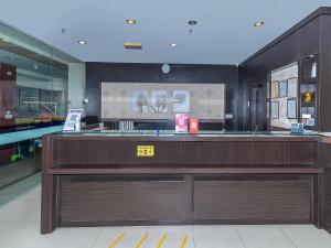 Lobbyen eller receptionen på Super OYO 89847 Switz Paradise Hotel