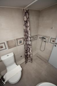 Studio Apartments Bulevar的一间浴室