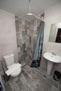 Studio Apartments Bulevar的一间浴室