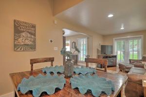 Creekside Home with Patio, Walk to Manitou Incline!