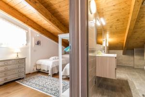 Koupelna v ubytování Apartment Belvedere 5 - Tremezzina