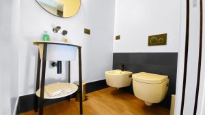 Ванная комната в BNB Capital Milano Central Station - Blue