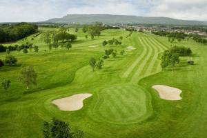 Foto de la galería de Roe Park Resort en Limavady