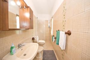 Vonios kambarys apgyvendinimo įstaigoje La casina del Mare