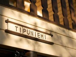 um sinal num edifício que lê Turkunvelt em Holiday Home Tipuniemi by Interhome em Vähä Evo