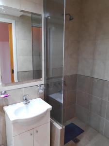Un baño de Apart Agustina