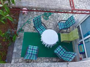 Ein Sitzbereich in der Unterkunft Holiday House Crik