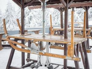 Fichtelberghütte v zimě + 3 fotografie