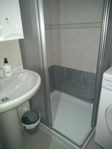 A bathroom at Águilas Playa