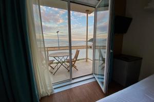 Балкон или терраса в Petit Palace Tamarises
