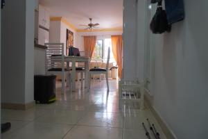 Et tv og/eller underholdning på Callao Beach holiday home