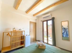 bedandclimbing客房内的一张或多张床位