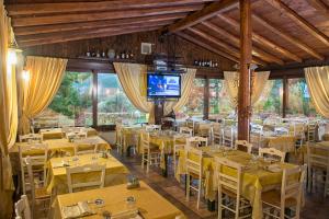 Restaurace v ubytování Hotel Montiruju