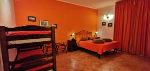 Postel nebo postele na pokoji v ubytování Hotel Neapolis + 37 fotografií